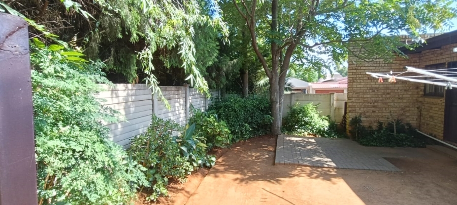 4 Bedroom Property for Sale in Langenhovenpark Free State